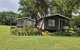 Elmscote Cottages - Cabin 2